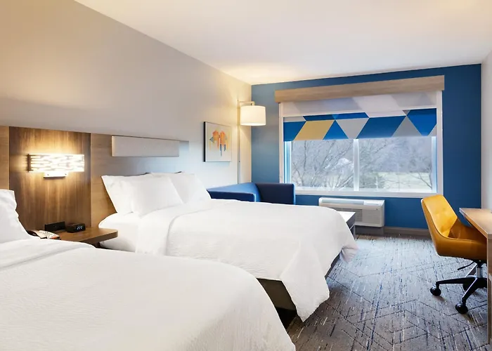 Express & Chicago North Shore - By Ihg Niles