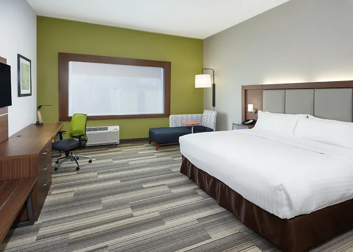 Отель Express & Chicago North Shore - By Ihg 3*