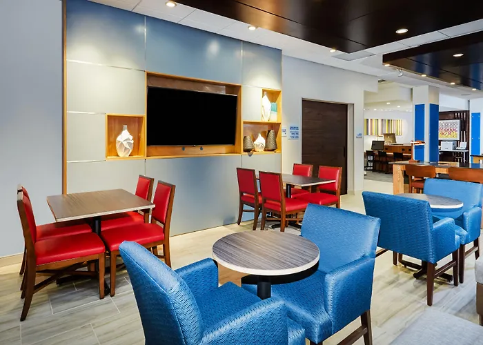 Отель Express & Chicago North Shore - By Ihg 3*