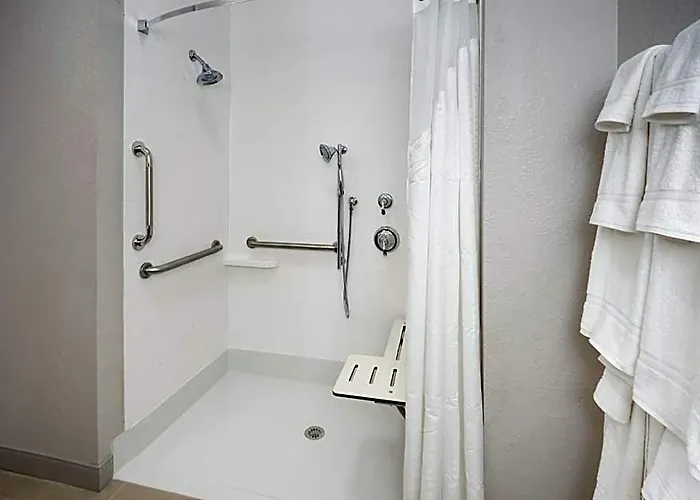Express & Chicago North Shore - By Ihg Отель