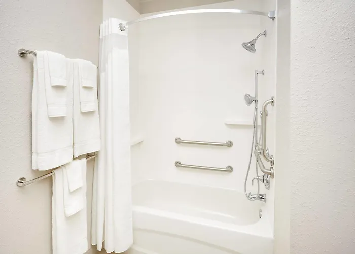 Hotel Express & Chicago North Shore - By Ihg